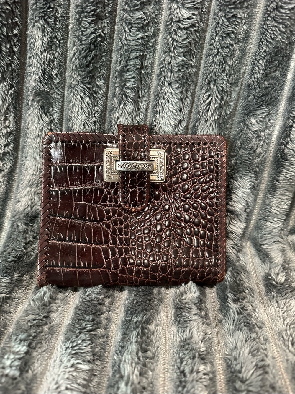 Brighton wallet in brown embossed leather